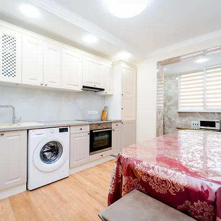 Apartment 3 In The Center *
